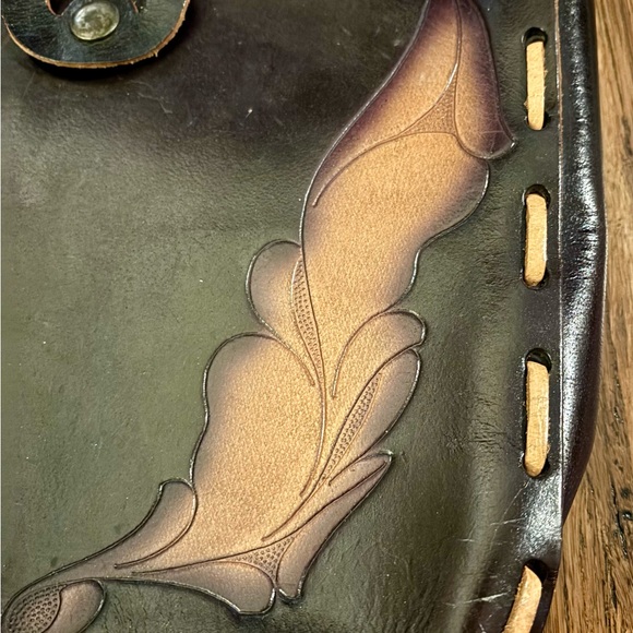 Wabags 100% Genuine Leather Tooled Purse - Picture 2 of 8